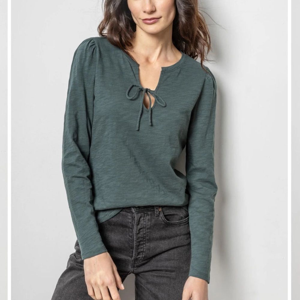 LILLA P TIE FRONT SPLIT NECK TEE IN BLACK XL NWT in packaging